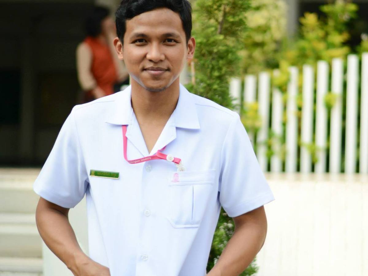 กว่าจะเป็นเภสัชกรมุ่ย (คนึงจิตร ทิศกูล)
